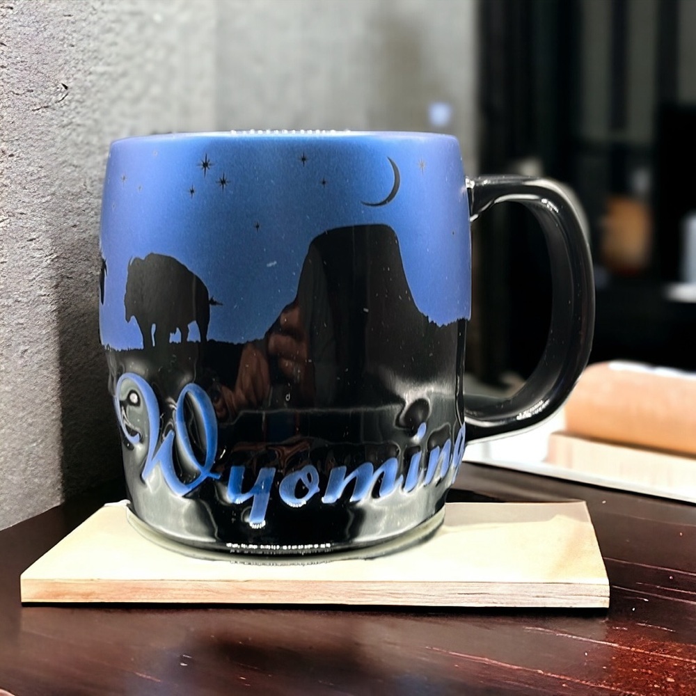 AMERICAWARE “WYOMING” NIGHT SKY MUG 20 OZ 2014